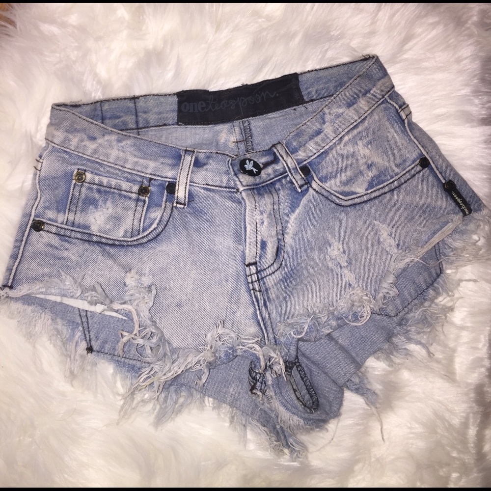 One Teaspoon "Bonitas" Light Wash Shorts